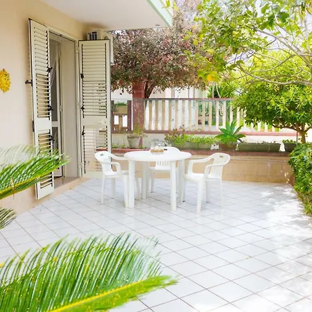 Holiday home Trinacria